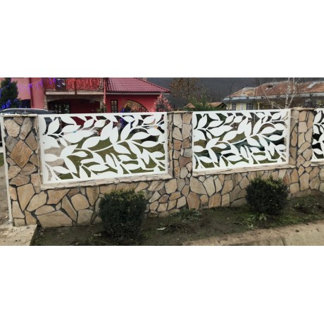 Poarta metalica fier forjat debitata laser Model Autoportanta 018
