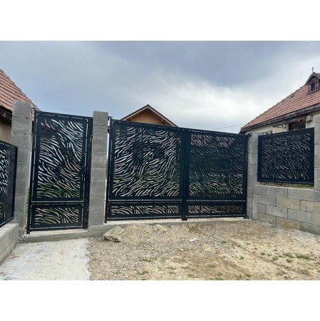 Porți metalice batante din 2 bucăți debitate laser cu model personalizat cod 024