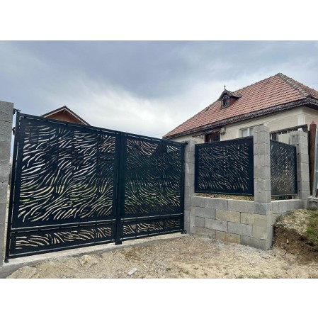 Porți metalice batante din 2 bucăți debitate laser cu model personalizat cod 024