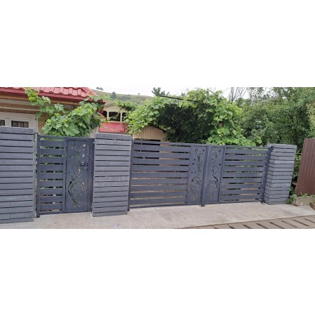 Porți metalice batante din 2 bucăți debitate laser cu model personalizat cu flori abstracte  cod 030