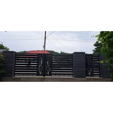Porți metalice batante din 2 bucăți debitate laser cu model personalizat cu flori abstracte  cod 030