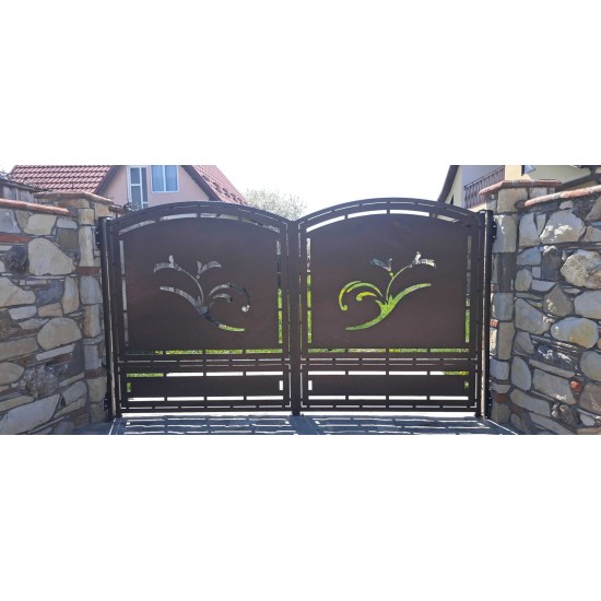Porți metalice batante din 2 bucăți debitate laser cu model floral cod 040